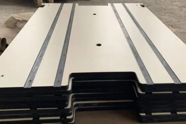 Обработка компактных ламинированных плит: создание высококачественных многофункциональных материалов