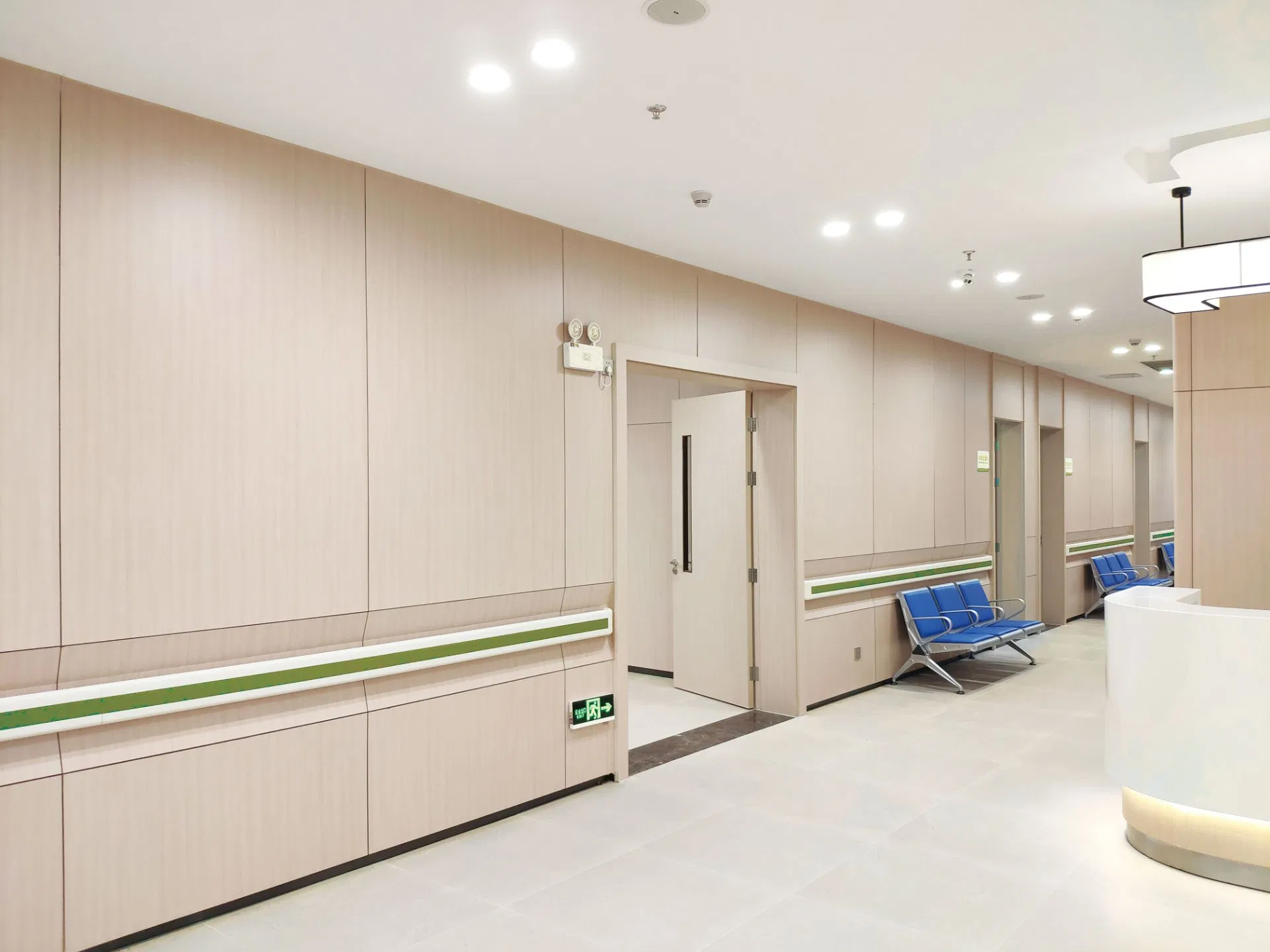 D&eacute;bo Panneau Mural HPL Fixe Antibact&eacute;rien pour H&ocirc;pital 8 мм - Китайский совет strat (1).webp